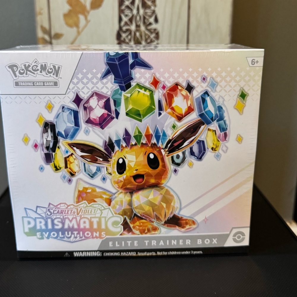 Pokemon Scarlet & Violet Prismatic Evolutions Elite Trainer Box New Sealed